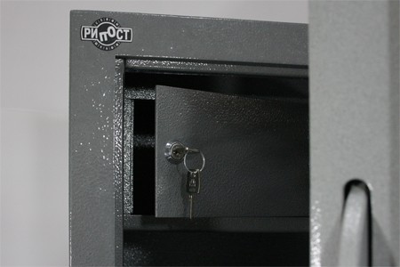 Сейф Рипост BMI-1001 Т