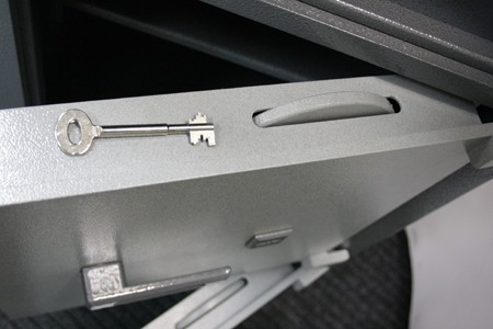 Сейф Рипост BMI-3003