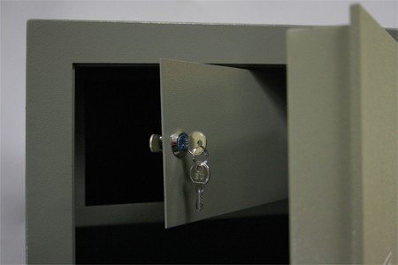 Офисный сейф Спутник Р-777н