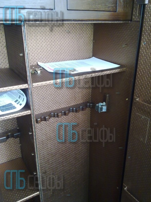 Сейф Armwood 757d32 EL Lux