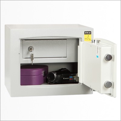 Сейф Tantalum NTR 22Ms